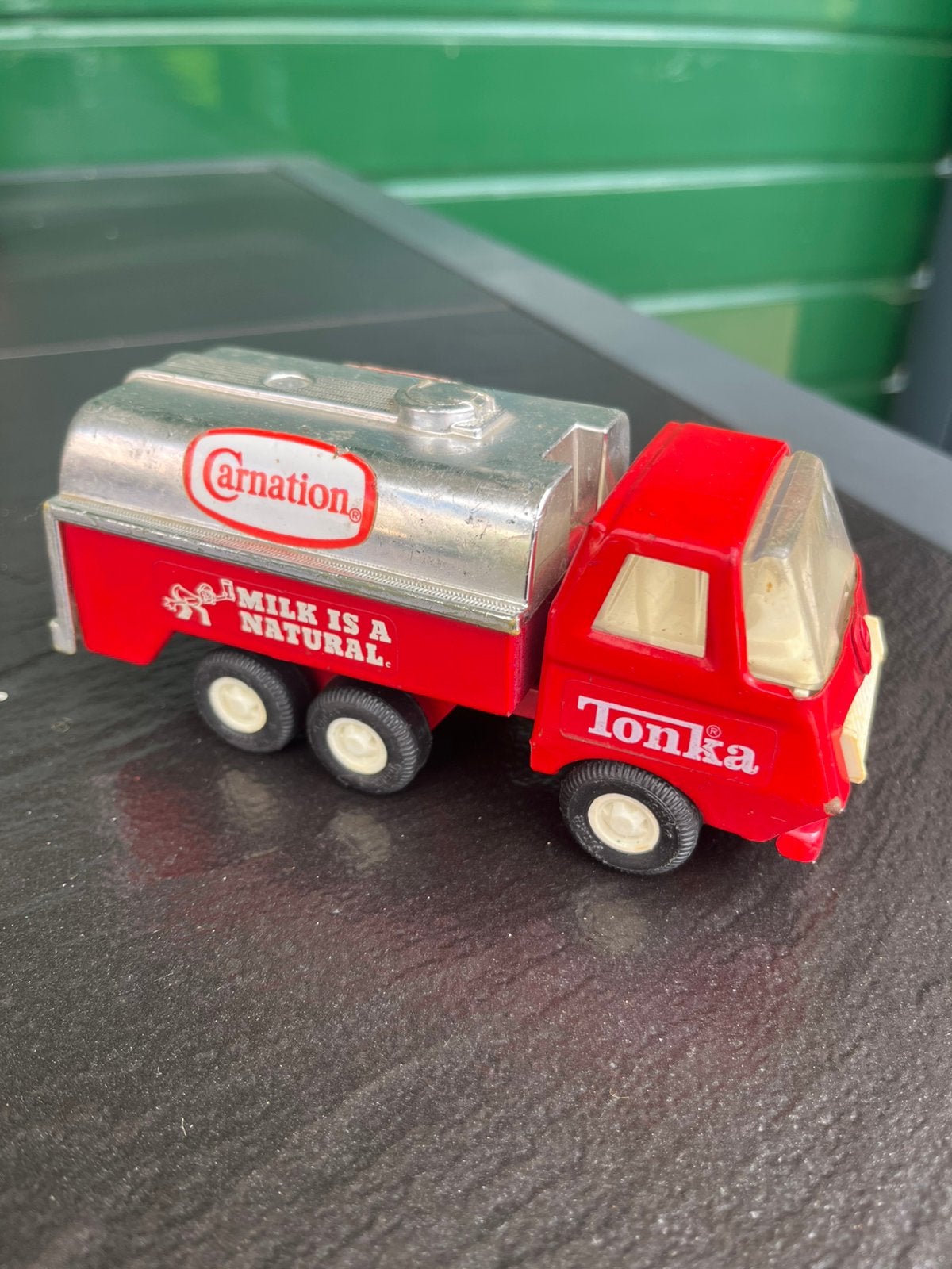 Tonka Carnation milk truck, Ophalen of Verzenden, Gebruikt, Bus of Vrachtwagen, Overige merken