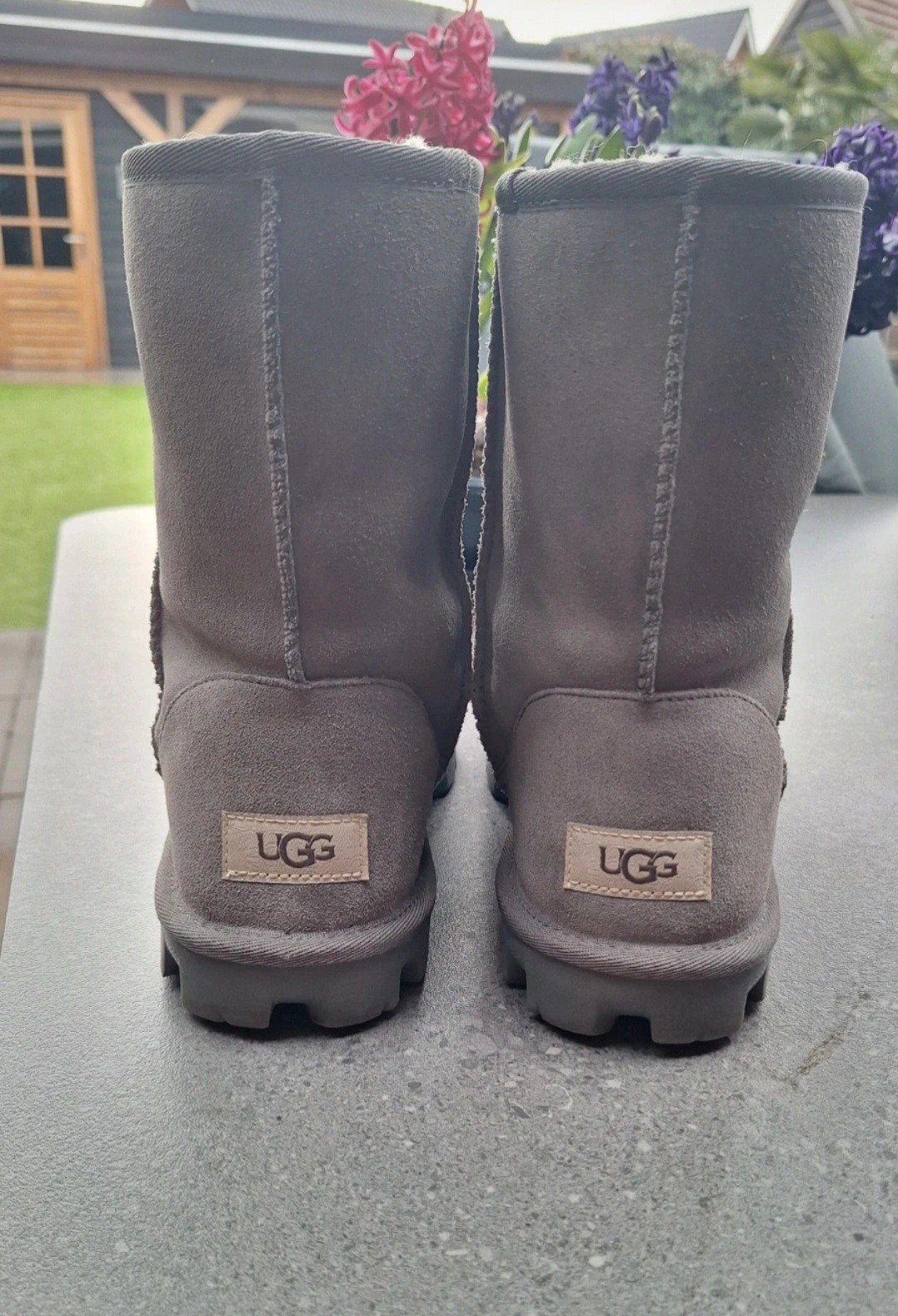 Dames uggs maat 39, Hoge laarzen, UGG, Ophalen of Verzenden, Grijs