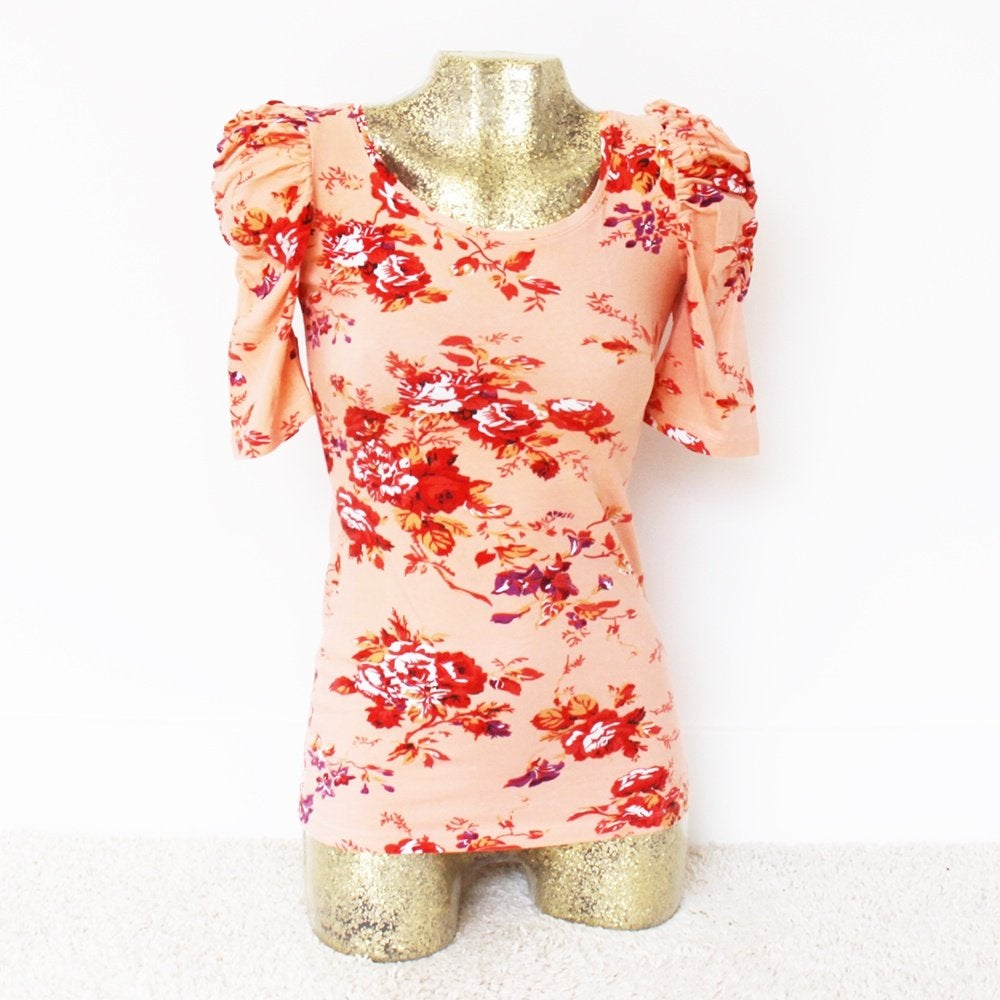 Pieces Shirtje34 (S) - 34 € 15,-, Kleding | Dames, T-shirts, Overige kleuren, Ophalen of Verzenden, Zo goed als nieuw, Korte mouw