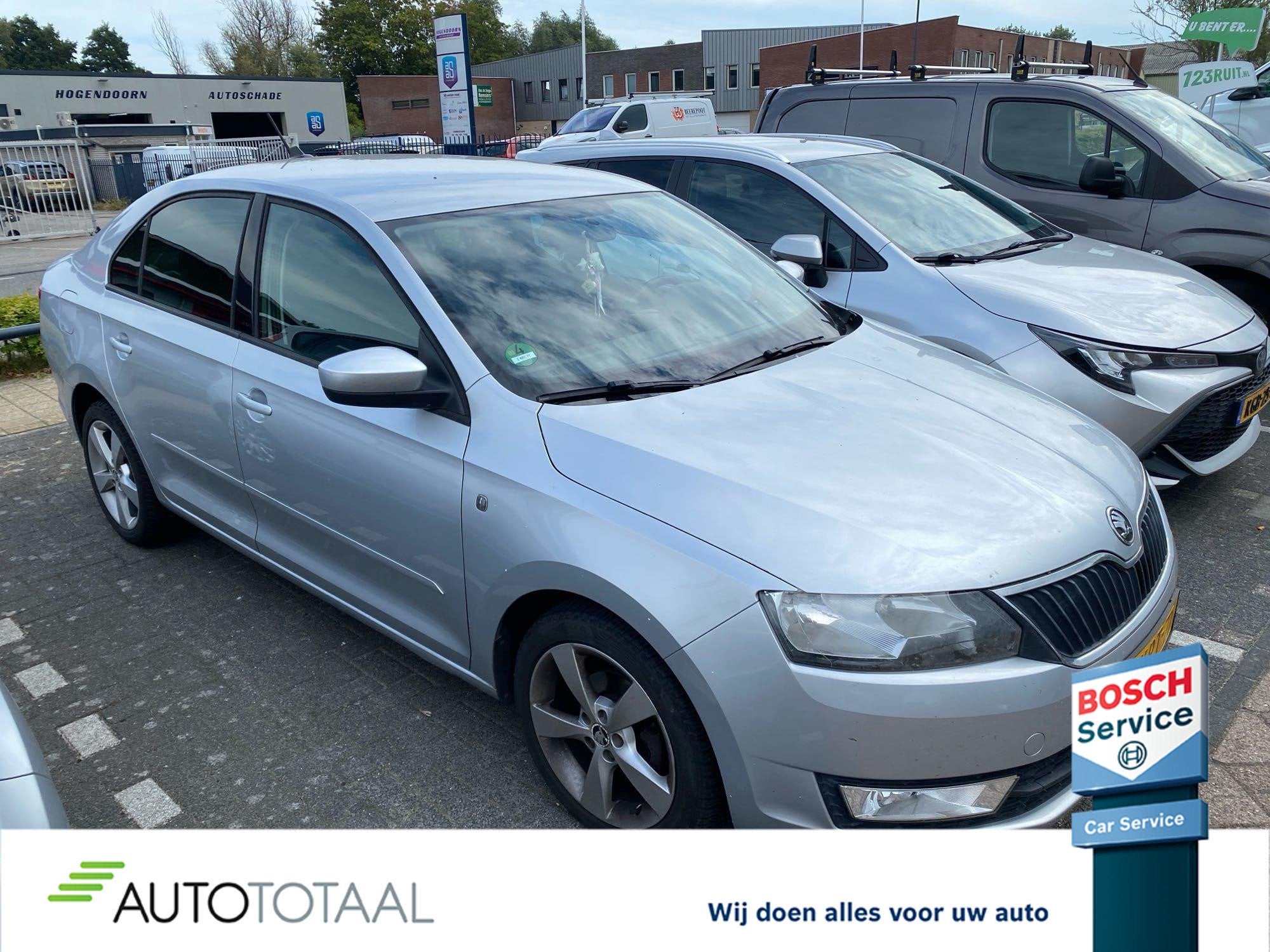 Skoda Rapid 1.2 TSI Greentech Ambition Businessline Plus, Auto's, Voorwielaandrijving, Euro 5, Zwart, 4 cilinders