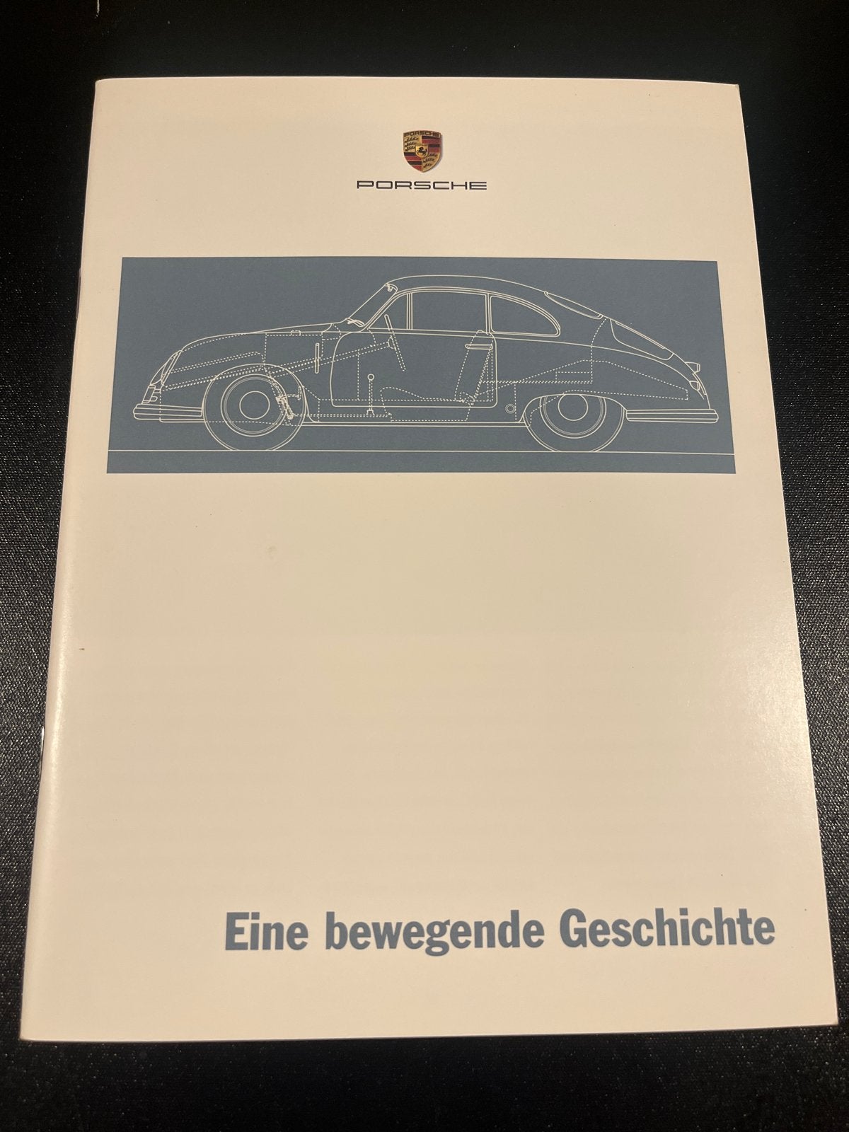 Porsche Folder "Eine bewegende Geschichte" (2001), Ophalen of Verzenden, Gelezen