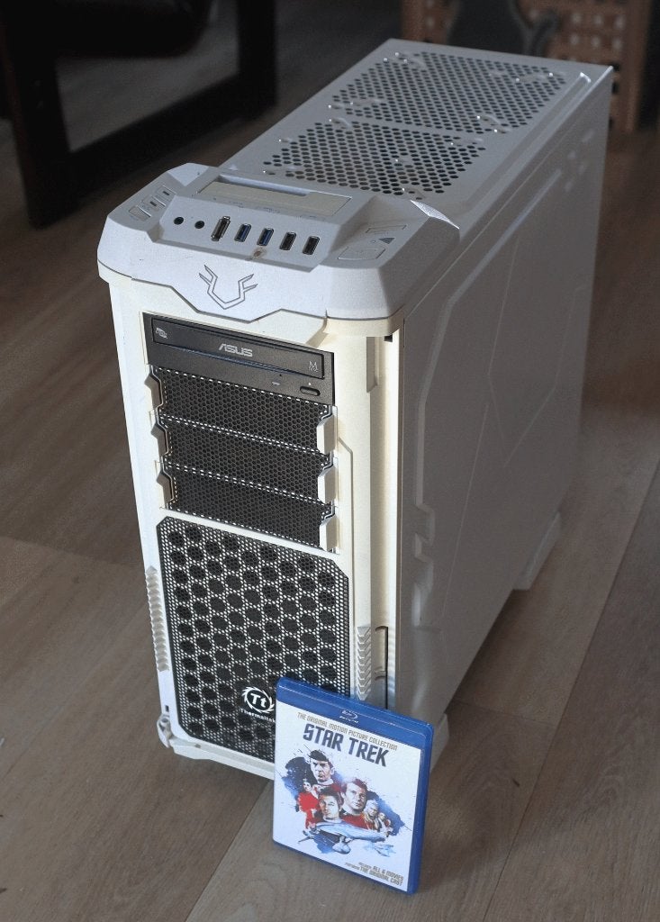 Custom twelve-core workstation with 64 GB RAM, RAID, CUDA, Ophalen, 64 GB of meer, Gebruikt, Custom Build