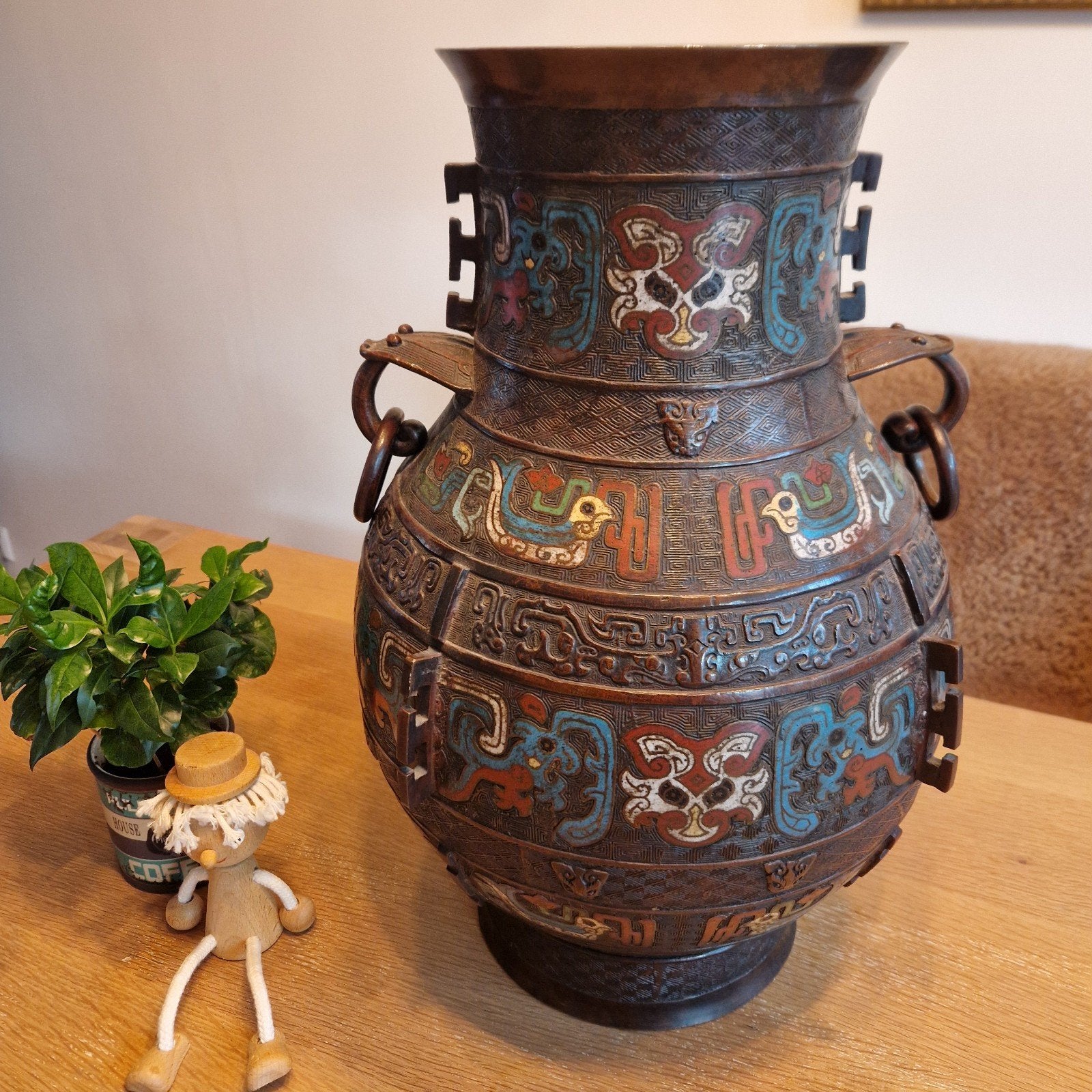 Antieke Chinese Cloisonné Vaas met Bronzen Handvatten, Antiek en Kunst, Ophalen