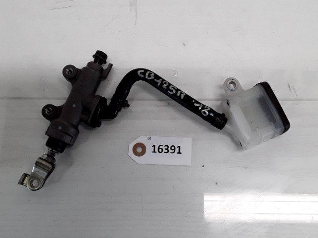 CB125R  2018 - 2019 Honda Rempomp D1-27594