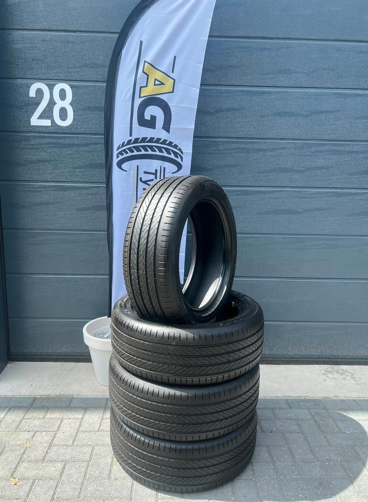 4x 235 50 R19 99V EV Continental Premiumcontact C