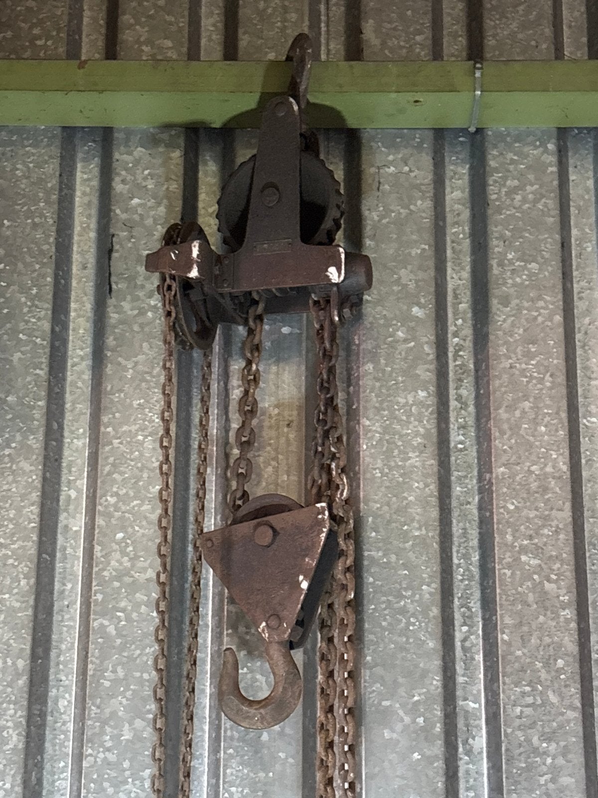 Robuuste Kettingtakel - Werkend, voor Decoratie of Gebruik, Doe-het-zelf en Verbouw, Lieren en Takels, Ophalen, Gebruikt, Handmatig