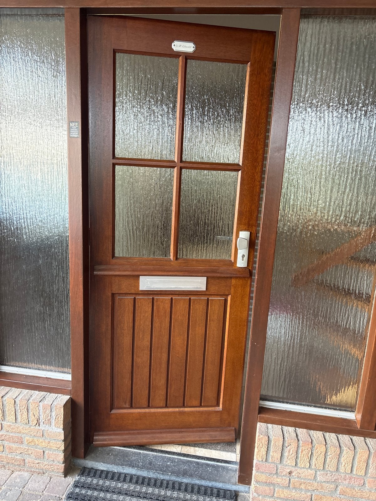 Merbau voordeur in nieuw staat, incl. beslag (83x211 cm), Ophalen, 80 tot 100 cm, Nieuw, Buitendeur