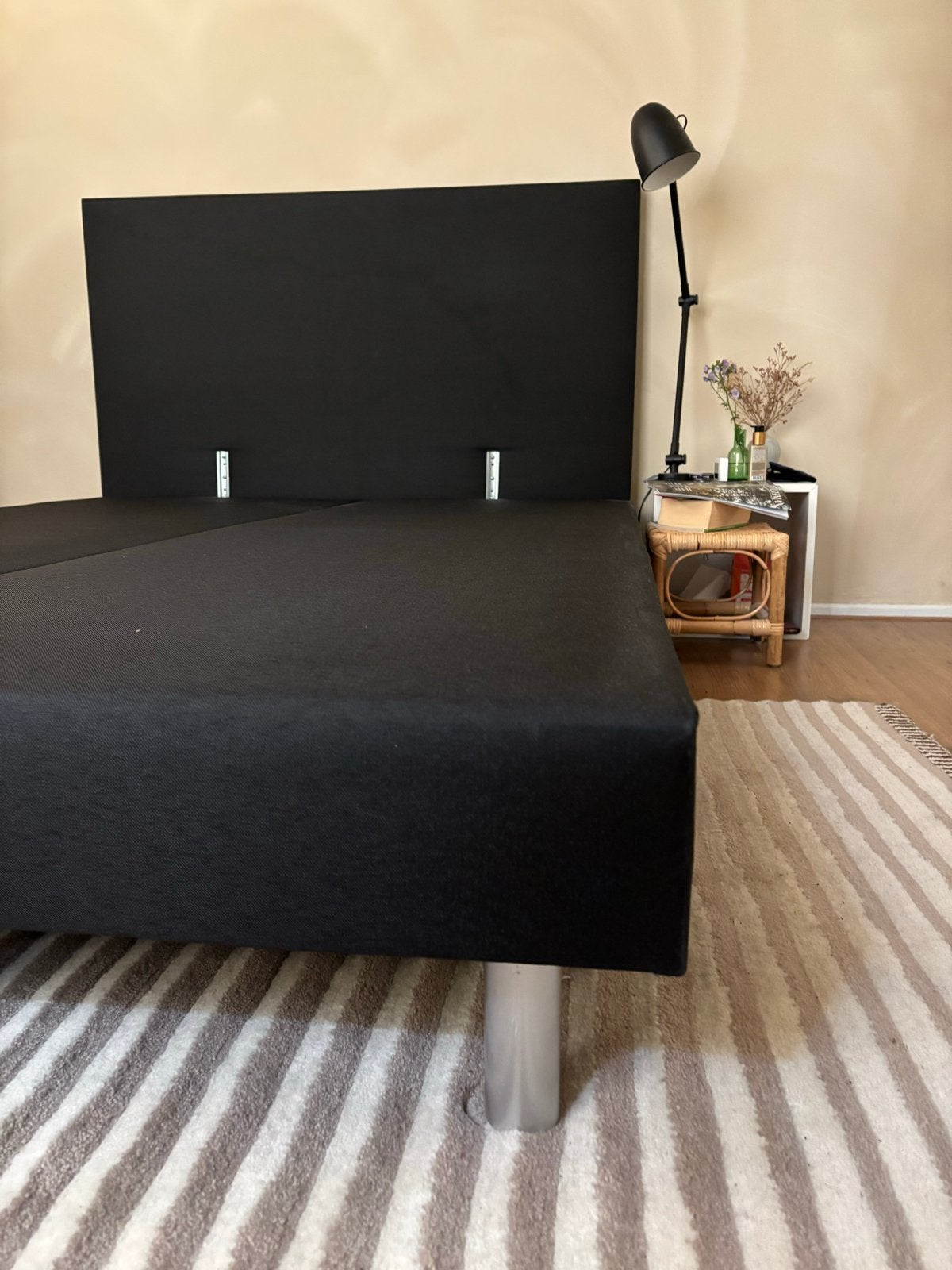 Tweepersoons boxspring met hoofdbord - Zwart, Gebruikt, Zwart, Tweepersoons, Ophalen of Verzenden