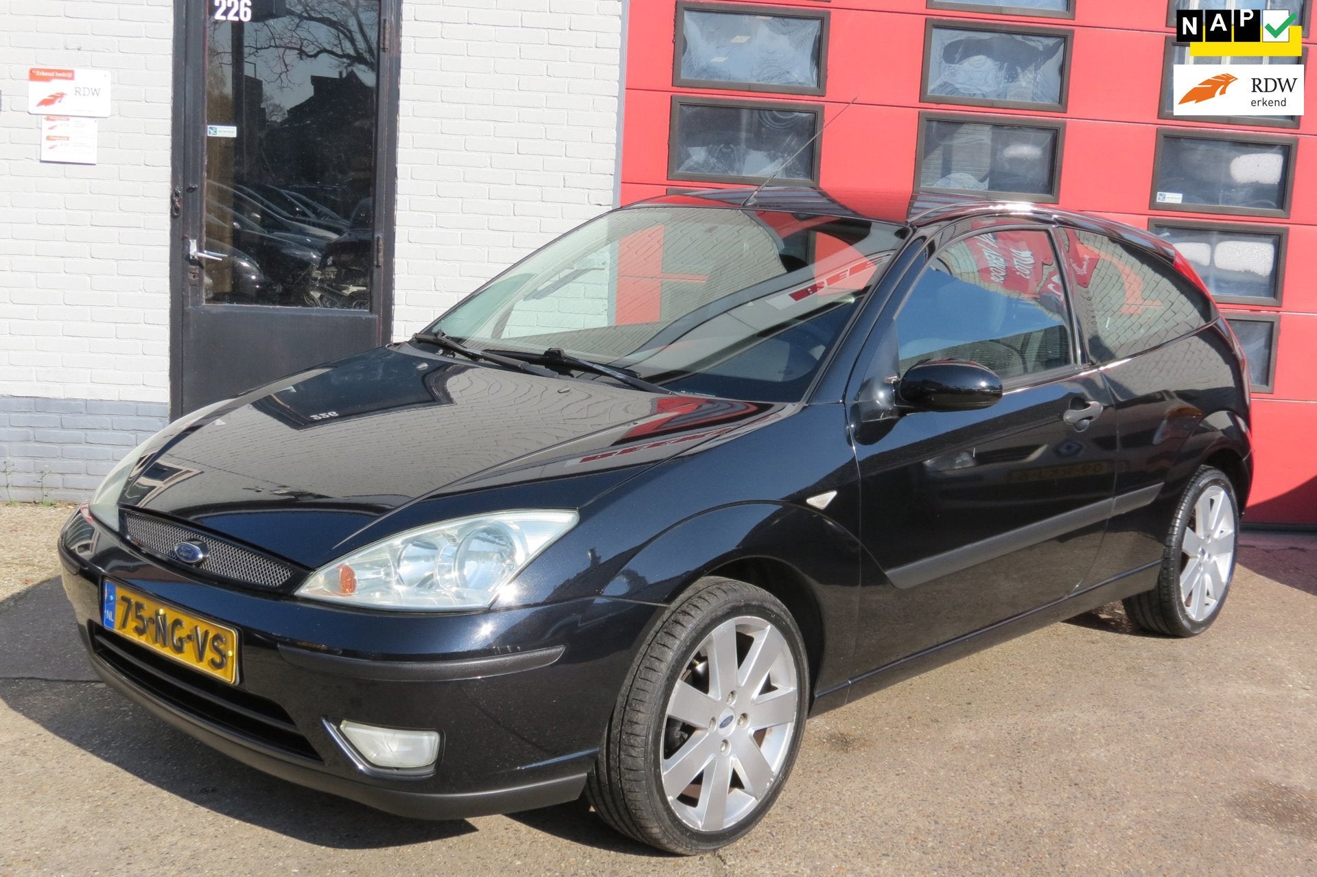 Ford Focus 2.0-16V Centennial SPORT EDITION , 130 PK, Metallic lak, Gebruikt, 4 cilinders, Zwart