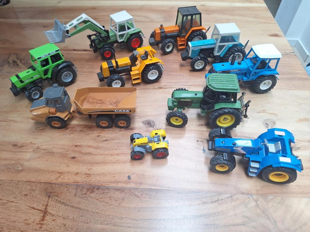 Partij siku trekkers, Hobby en Vrije tijd, Modelauto's | 1:32, Ophalen of Verzenden, Tractor of Landbouw, SIKU