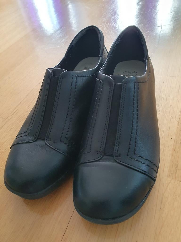 Clarks Belgrave Villa Zwarte Leren Instappers - Maat 42, Ophalen of Verzenden, Clarks, Gedragen, Instappers