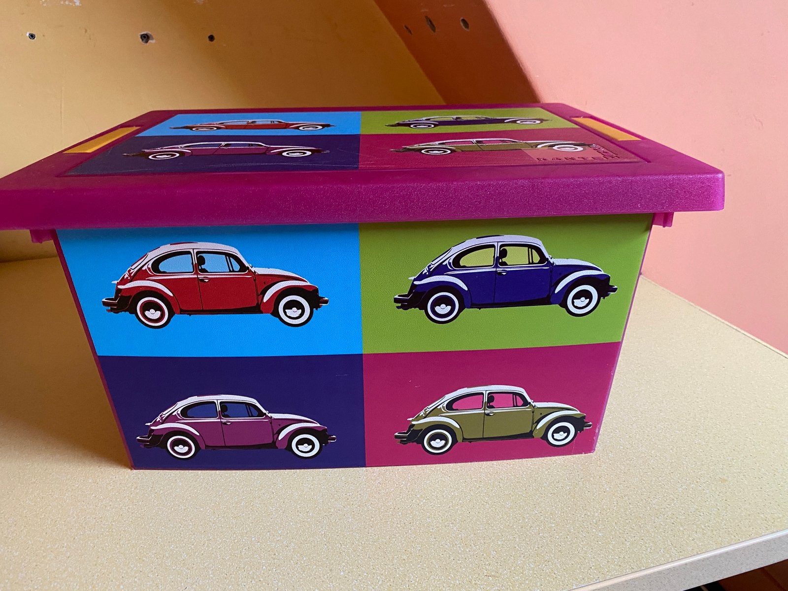 Kunststof bak voor autootjes Volkswagen Kever., Ophalen, Gebruikt