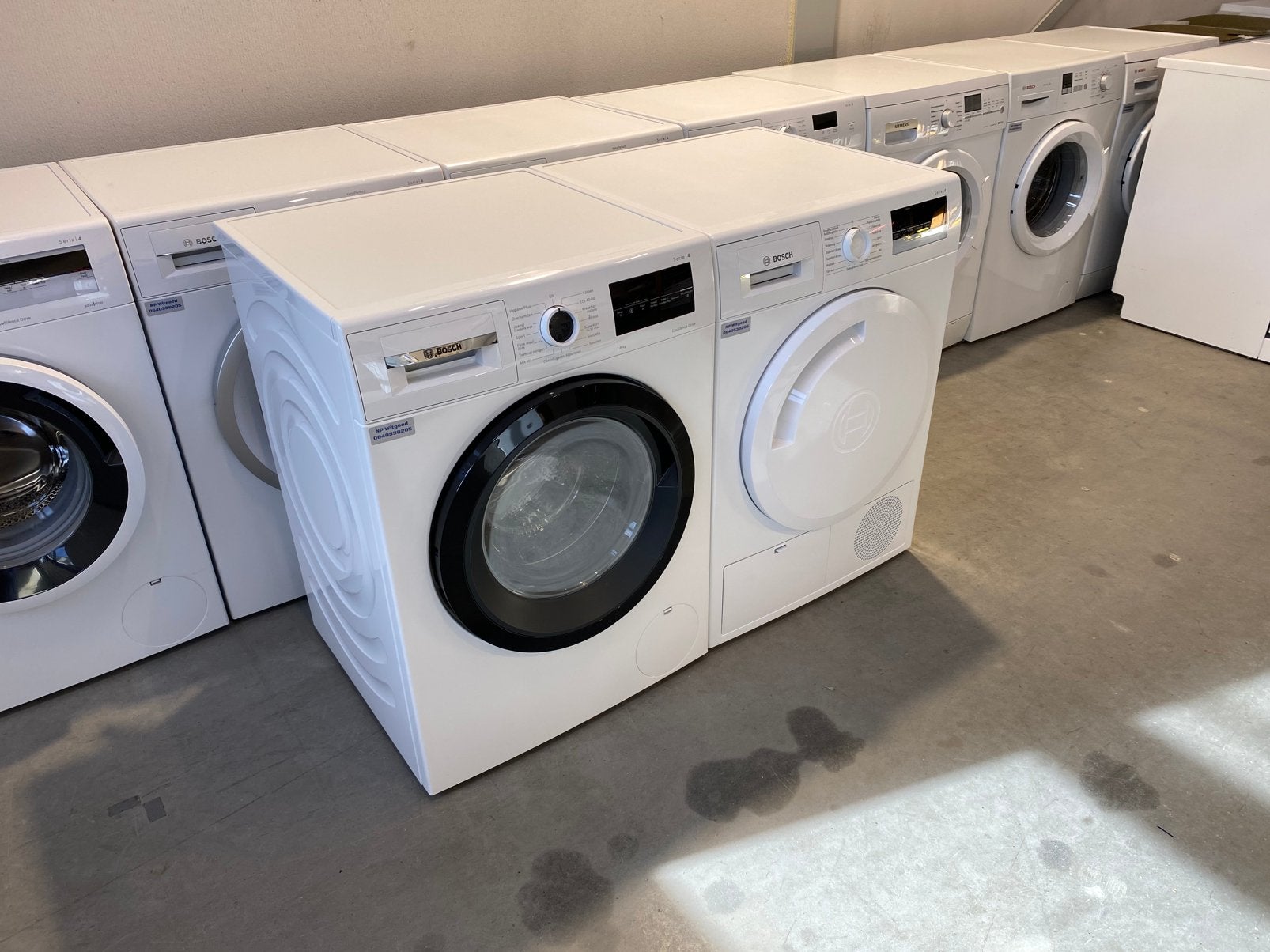 Bosch Serie 4 Wasmachine En Droger Set! 8KG! NieuwStaat!