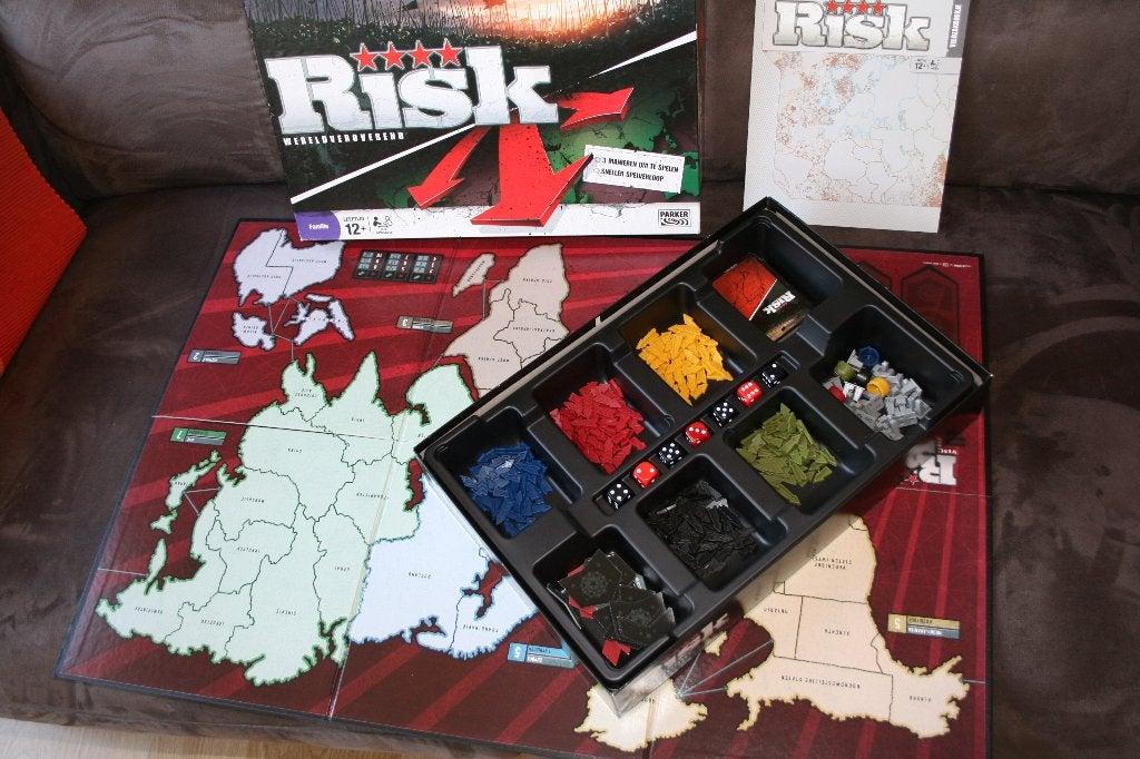 RISK, bordspel, Vijf spelers of meer, Ophalen of Verzenden, Zo goed als nieuw, Hasbro