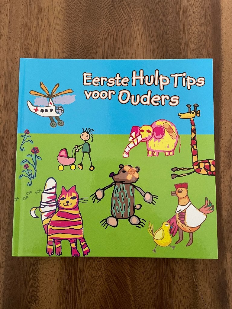 Eerste hulp tips voor ouders, Ophalen of Verzenden, Zo goed als nieuw, Zwangerschap en Bevalling