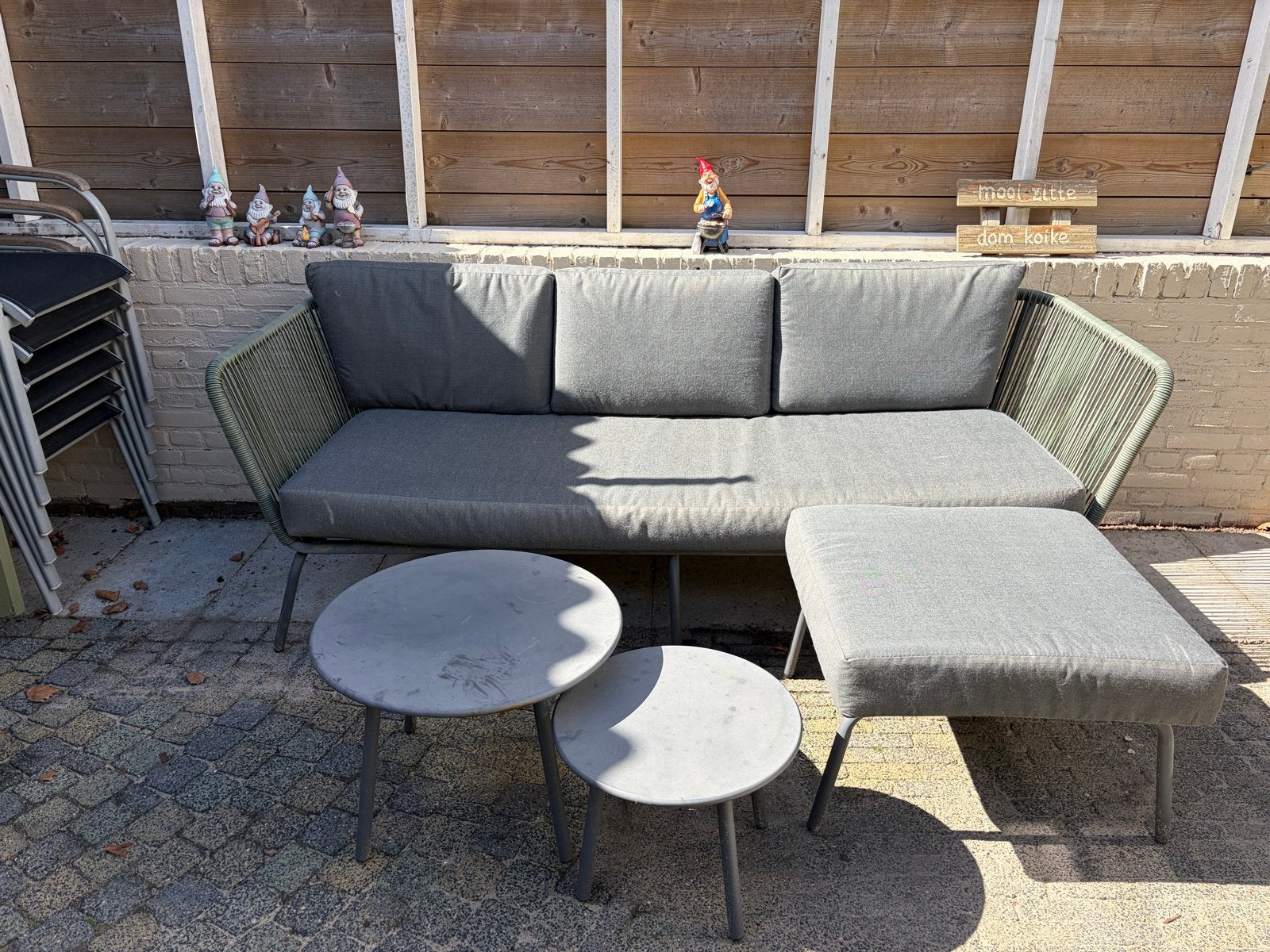 Buiten Lounge Set - Bank, Hocker en 2 Bijzettafels, Ophalen, Overige materialen, Gebruikt, 3 zitplaatsen