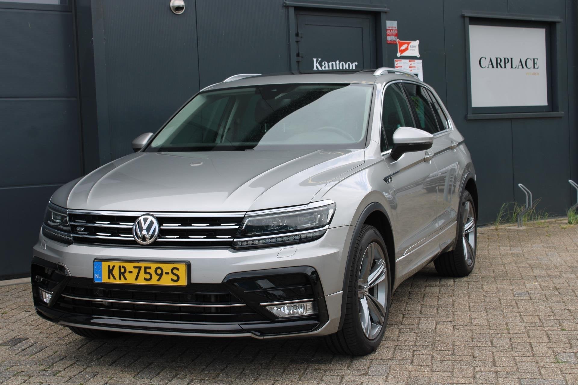Volkswagen Tiguan 2.0 TSI 4Motion Highline-R LIne, Gebruikt, Euro 6, 4 cilinders, 1984 cc