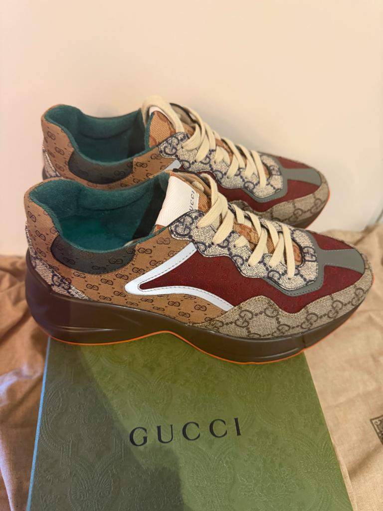 Gucci Rhyton Sneakers 39/40, Ophalen of Verzenden, Zo goed als nieuw, Bruin, Sneakers of Gympen