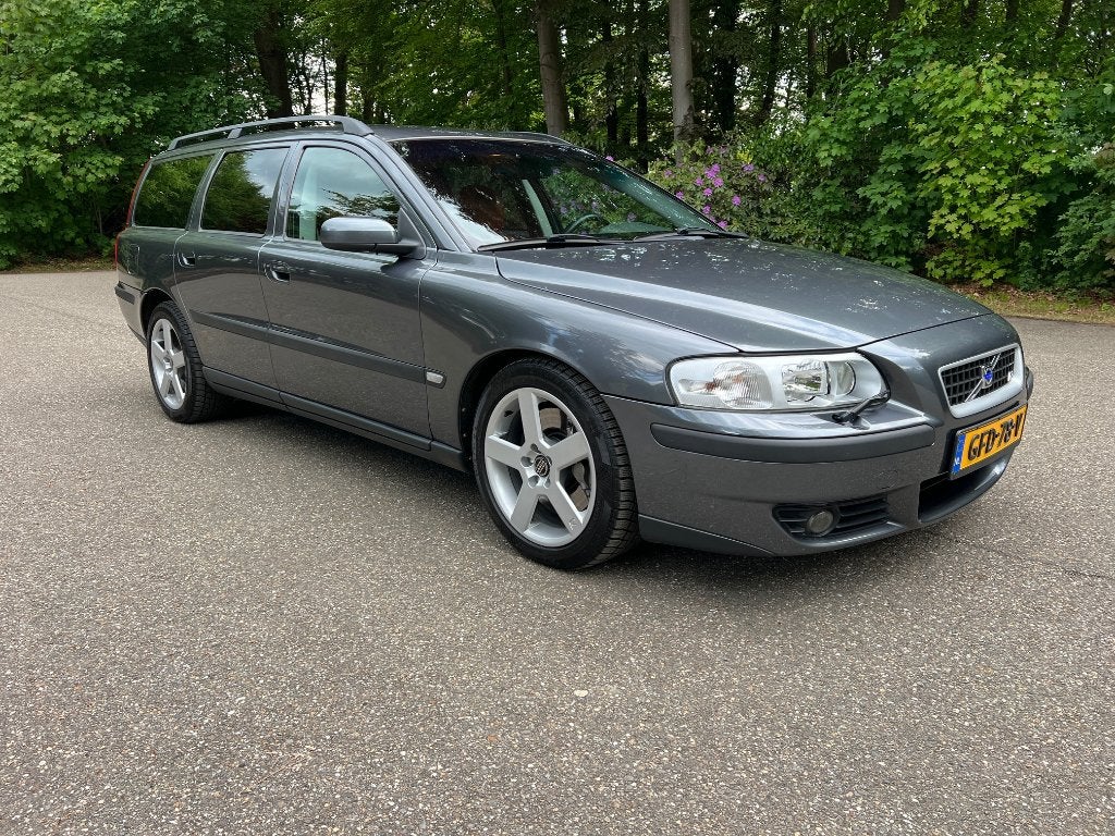 VOLVO V70R 2.5T AWD 300PK Dealer Clima Leder PDC UNIEK APK, Auto's, Automaat, 1800 kg, 2521 cc, Vierwielaandrijving
