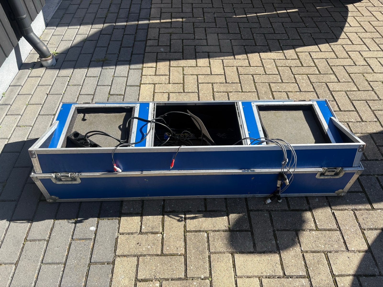 DJ-set flightcase - Blauw, robuust en gebruikt, Muziek en Instrumenten, Ophalen, Gebruikt, Dj-set, Overige merken