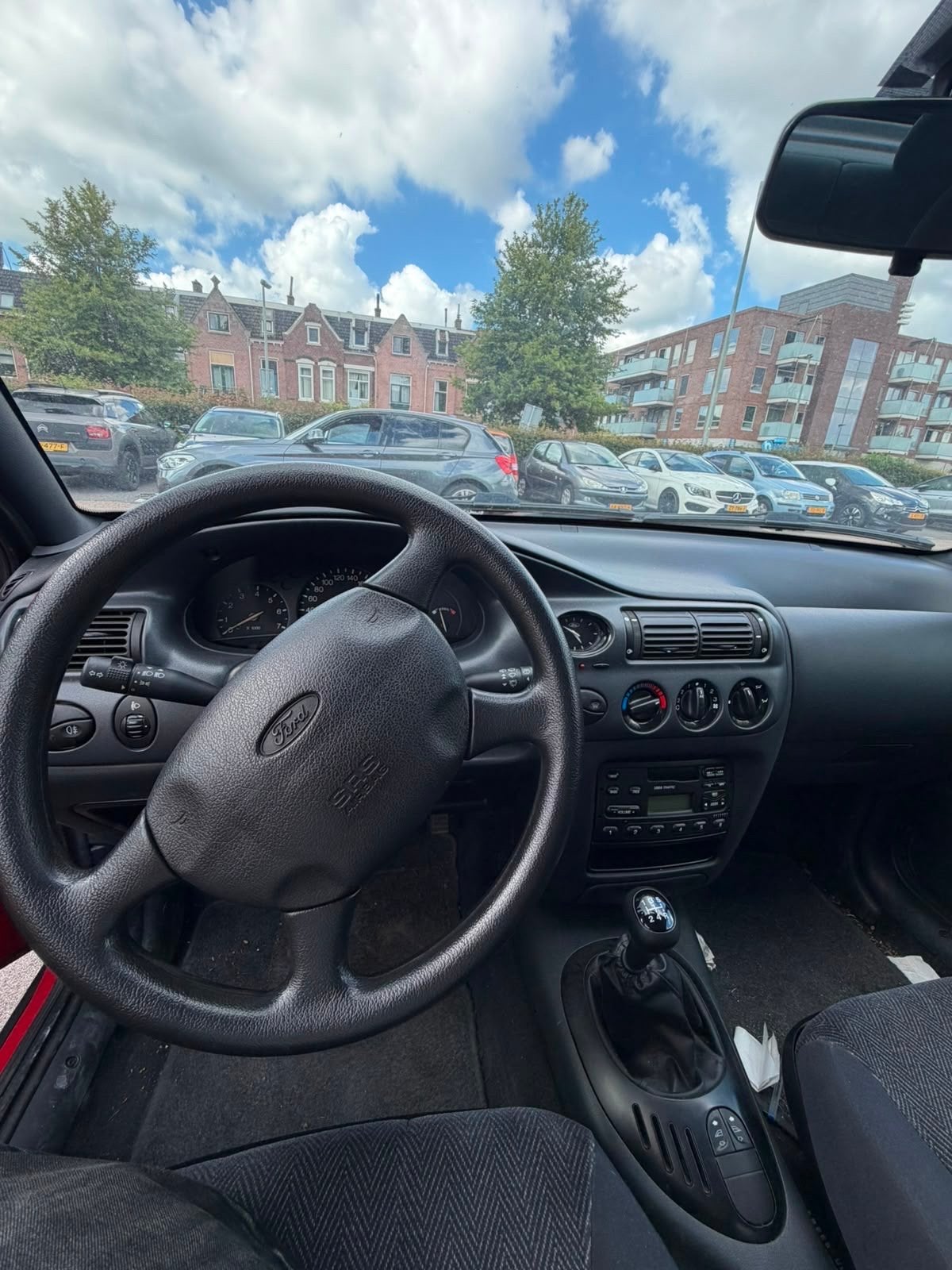 Ford Escort 1.6 I 1998 Rood, Auto's, Ford, Voorwielaandrijving, Escort, 1071 kg, 4 cilinders