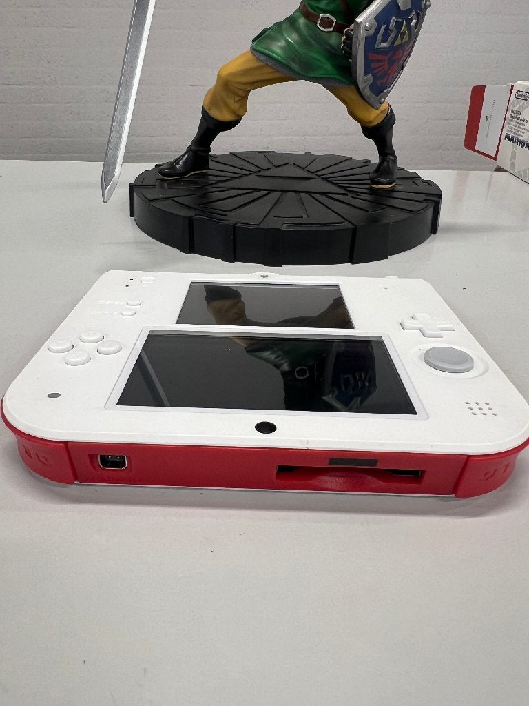 Nintendo 2DS met originele doos  Homebrew, Met games, 2DS, Ophalen of Verzenden, Zo goed als nieuw