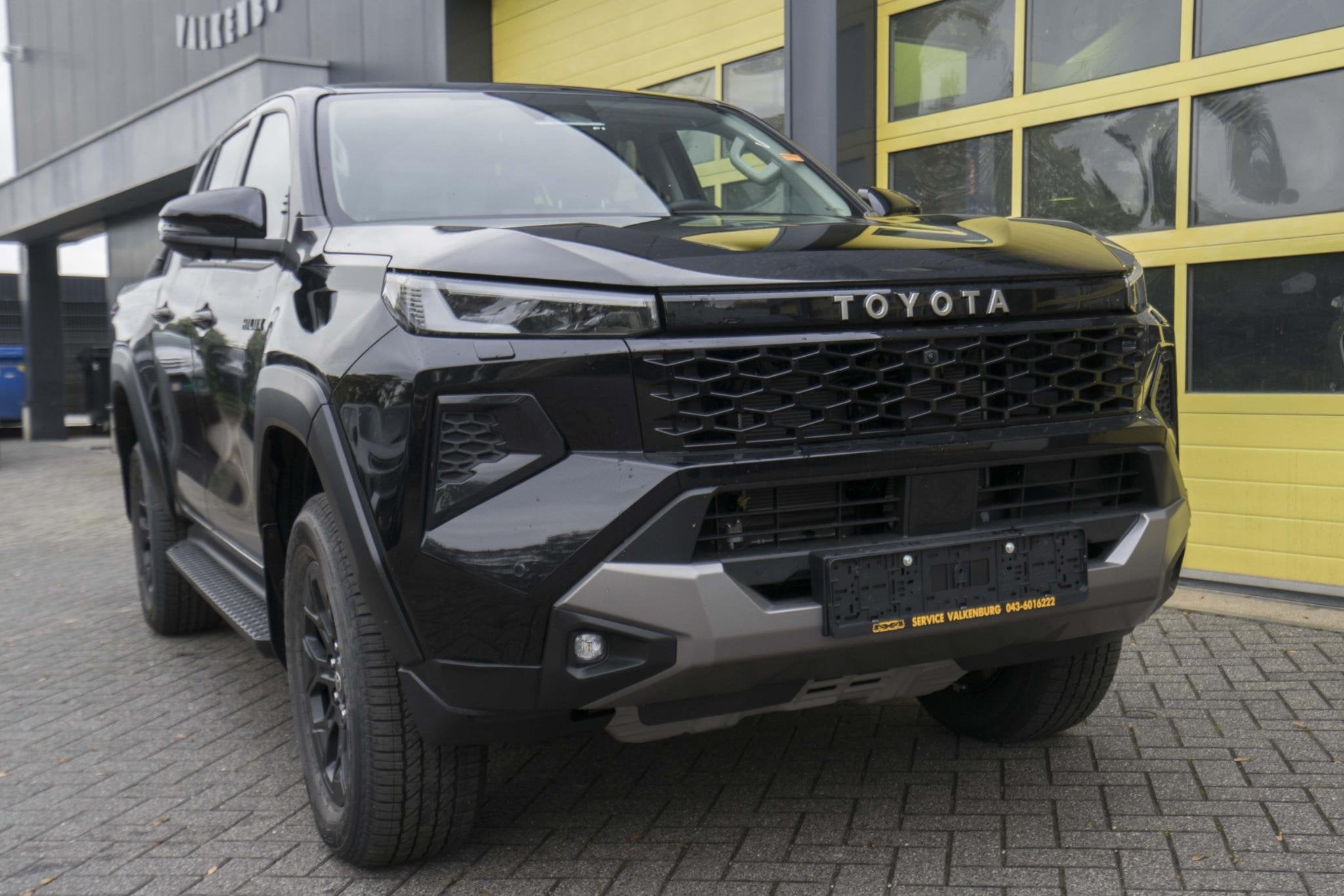 Toyota HiLux 2.8 D-4D Hybrid Invincible JBL Full Options, Automaat, Euro 6, 4 cilinders, Diesel