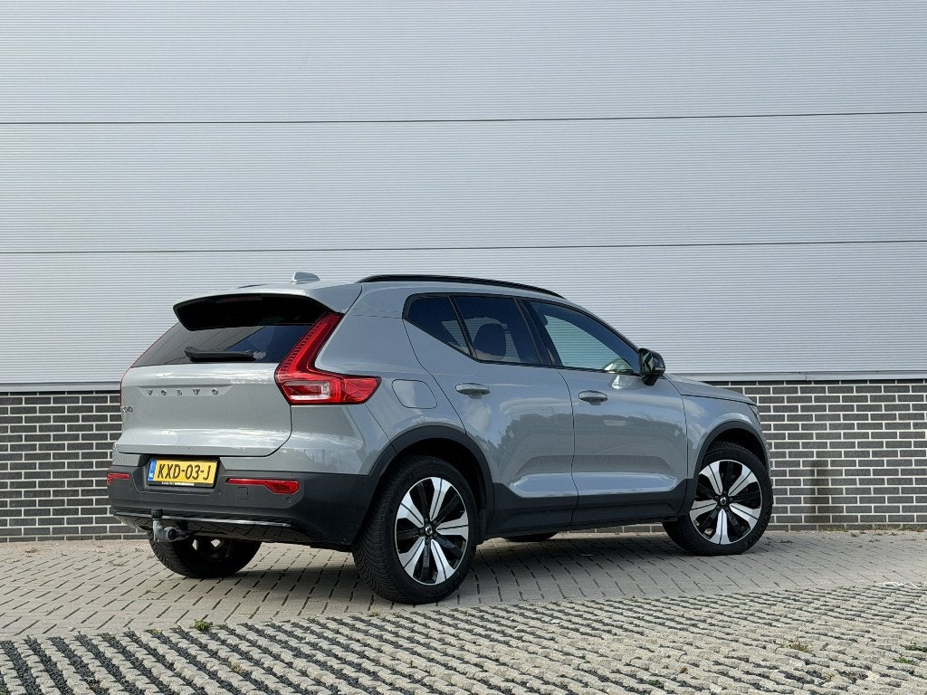 Volvo XC40 T4 Recharge Ultimate Dark 2023 | Pano | Trekhaak, Auto's, 1800 kg, 129 pk, Alcantara, Plug-in hybride