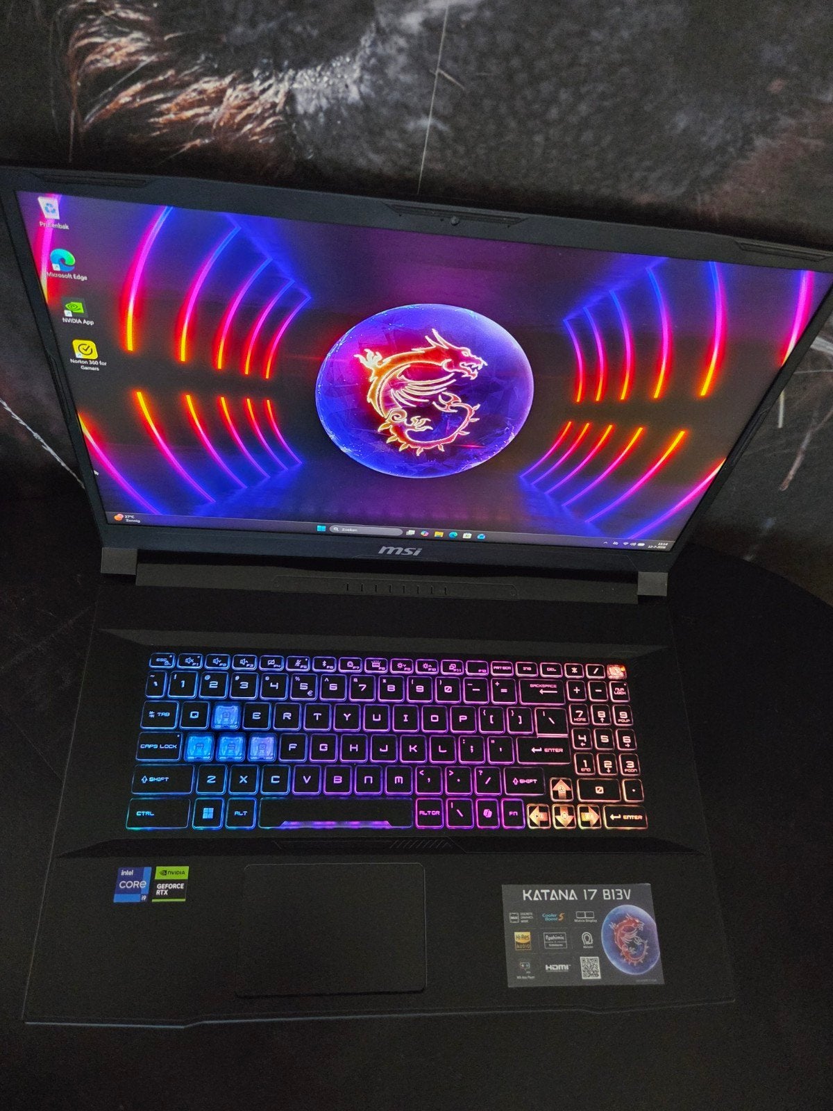 MSI Katana 17 B13V Gaming Laptop i9-13900H RTX 4070, Computers en Software, Windows Laptops, Ophalen, 2 tot 3 Ghz, Qwerty, Zo goed als nieuw