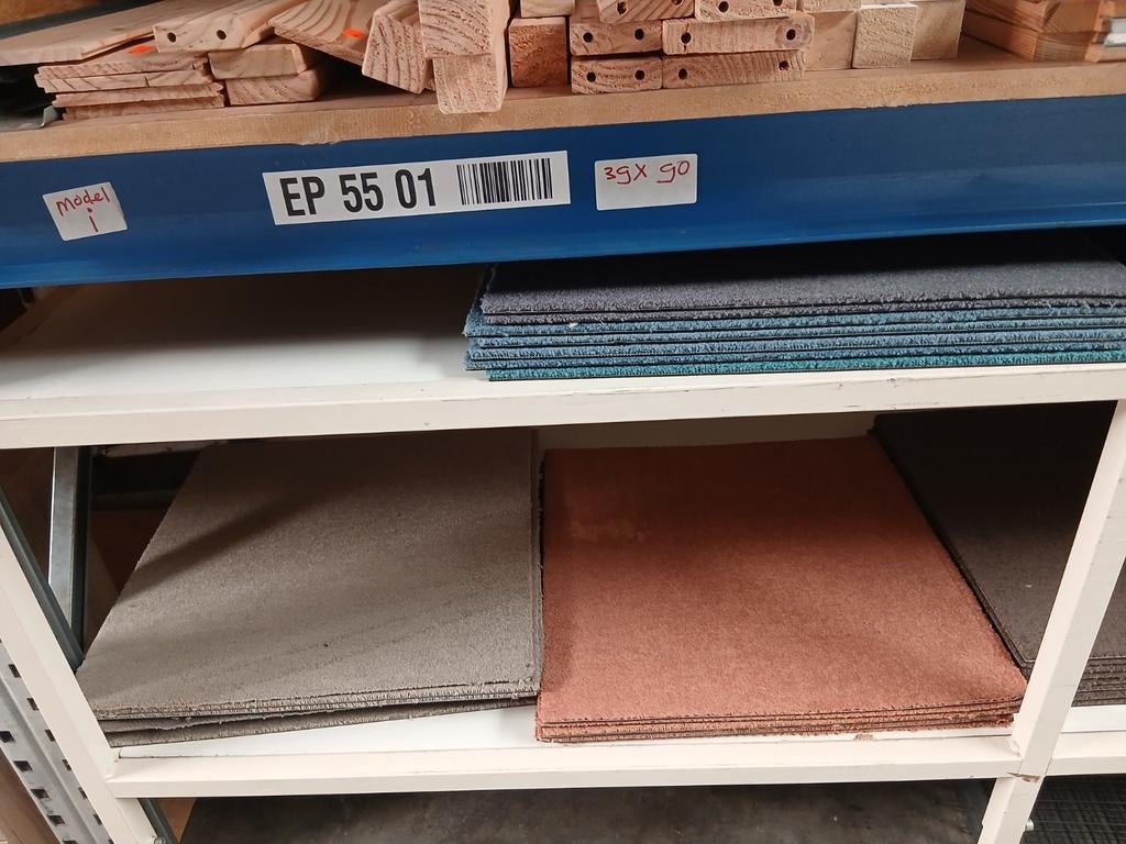 Restant tapijttegels diverse kleuren, Ophalen, Gebruikt, 50 tot 100 cm, Modern, Praktisch