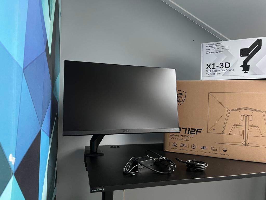 MSI MONITOR 27 inch 180 hertz + beste monitor arm, Ophalen of Verzenden, Zo goed als nieuw