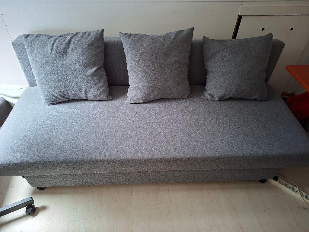 Slaapbank Ikea, Huis en Inrichting, Slaapkamer | Slaapbanken, Ophalen, Gebruikt, Tweepersoons, 140 cm