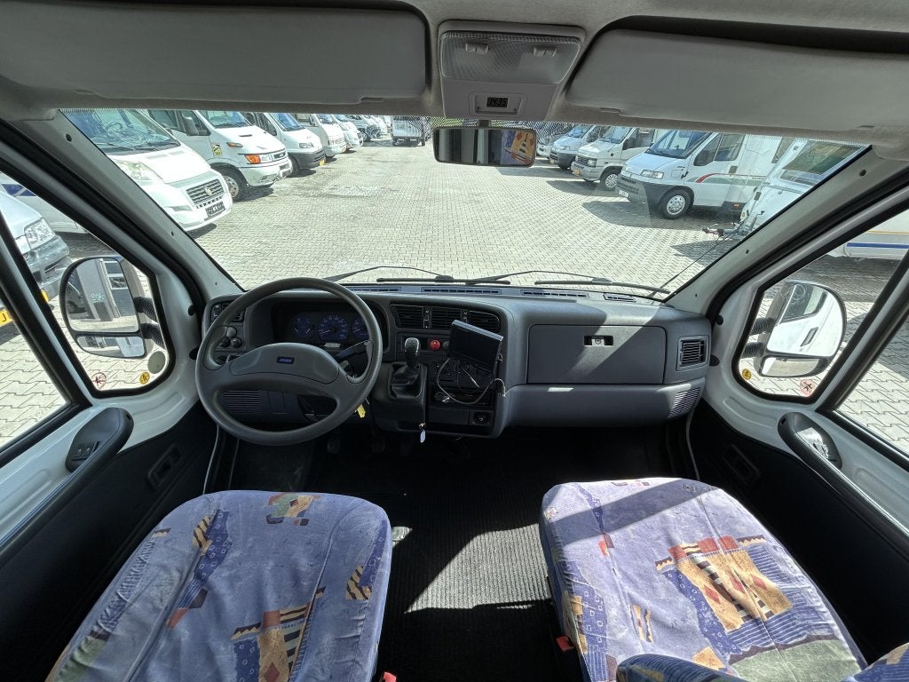 Foto 24 van Knaus Sun Traveller 605MF 6-Persoons Fiat Ducato 2.8JTD
