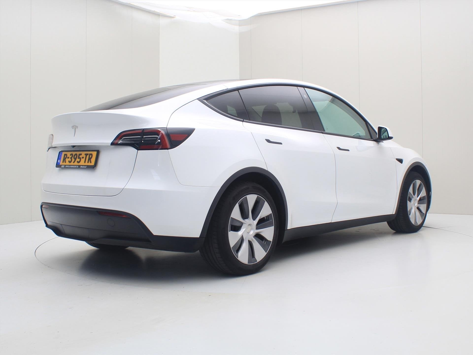 Tesla Model Y Standard RWD Plus 351pk 91,7% SoH [ LFP ACCU+A, Auto's, Automaat, Dealer onderhouden, Gebruikt, Zwart