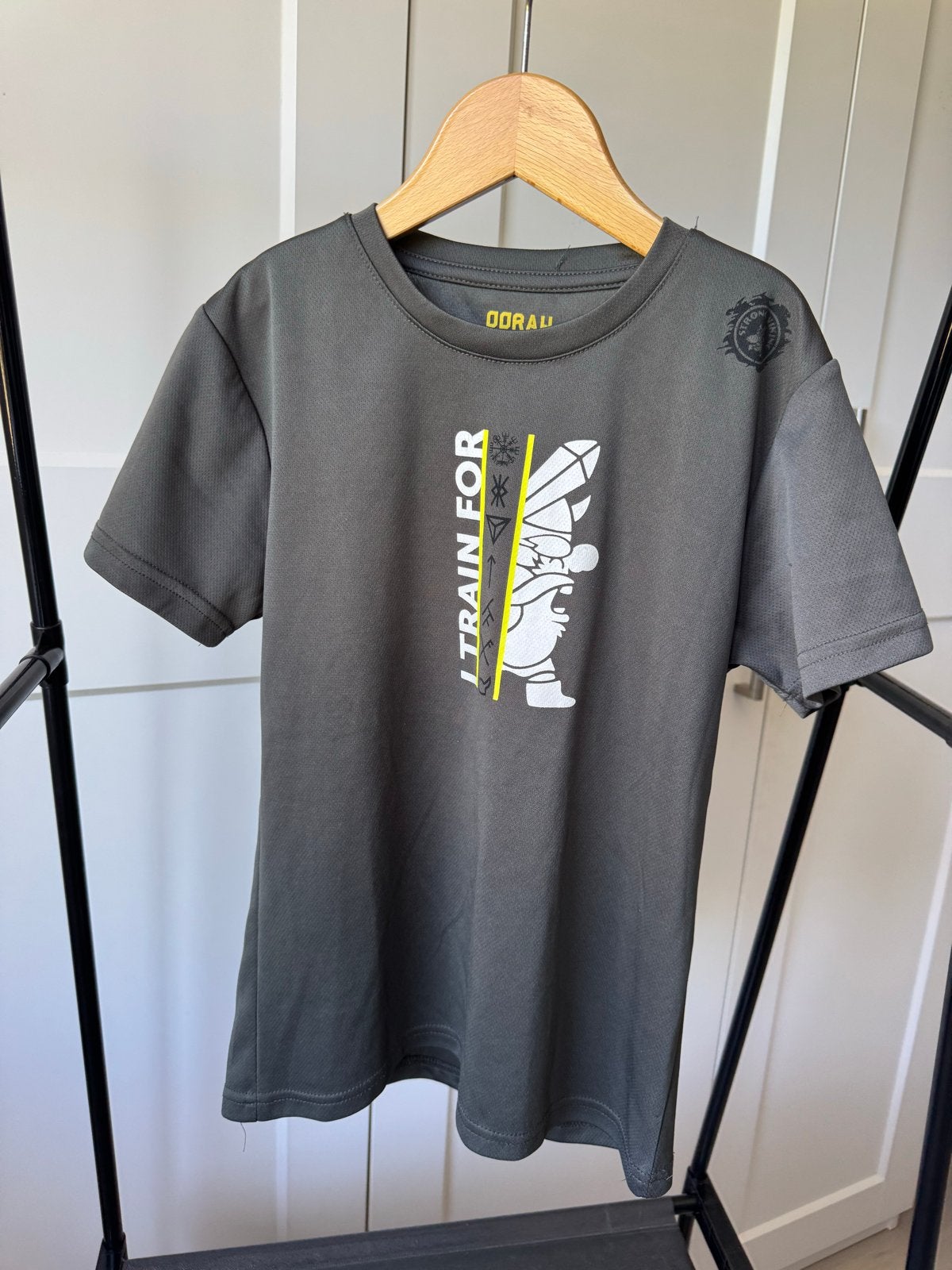 Strong Viking Kids Sportshirt Maat 140/146, Ophalen of Verzenden, Zo goed als nieuw, Jongen, Shirt of Longsleeve