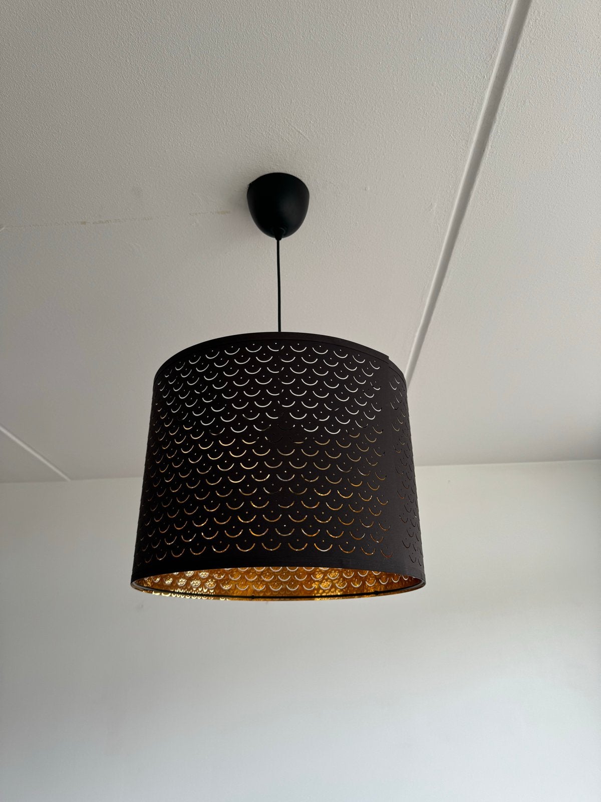 Ikea hanglampen set van 2 met gouden binnenkant, Ophalen of Verzenden, Zo goed als nieuw, Metaal