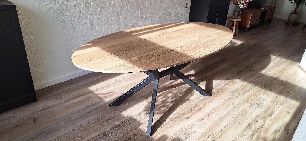 Te koop  mooie zgan ovale eettafel Larente 200 x 100, Huis en Inrichting, Ophalen, 100 tot 150 cm, 200 cm of meer, Zo goed als nieuw