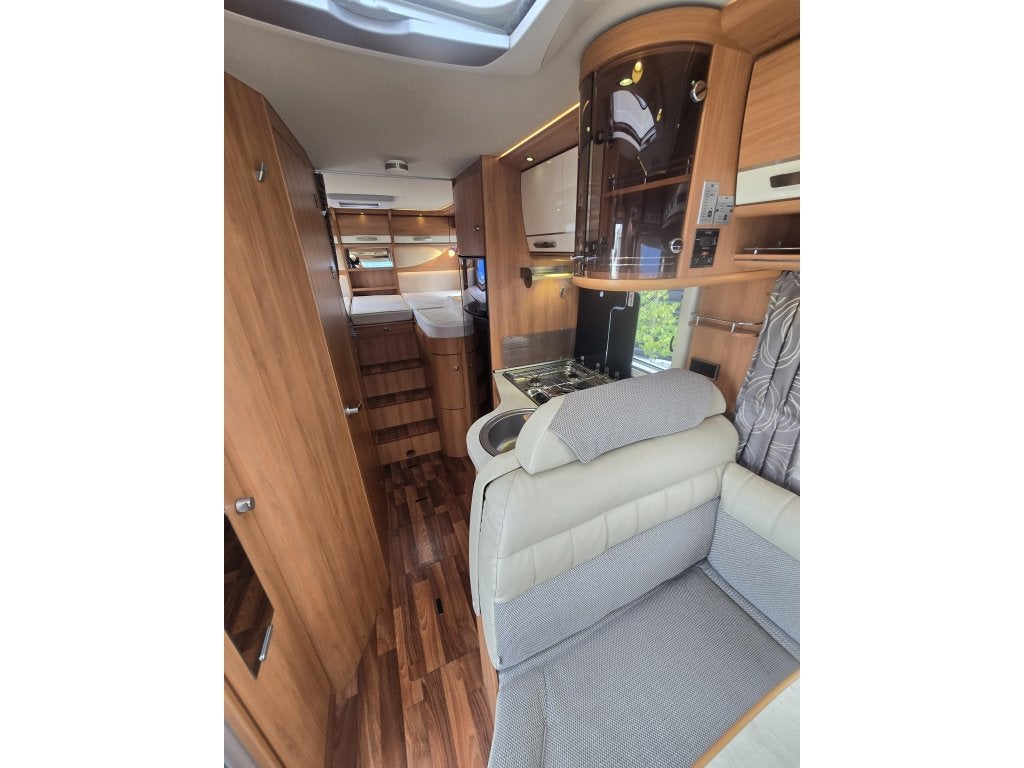 Foto 17 van Hymer B 588 in top staat 2014 met Levelsysteem