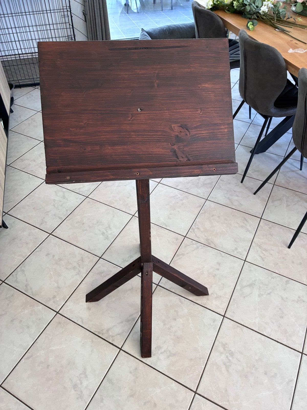 Houten spreektafel - Donkerbruin, Ophalen of Verzenden, Gebruikt, Versiering