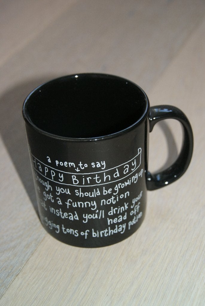 Te koop Beker verjaardag zwart wit gedicht Kilncraft England, Overige merken, Nieuw, Overige stijlen, Aardewerk