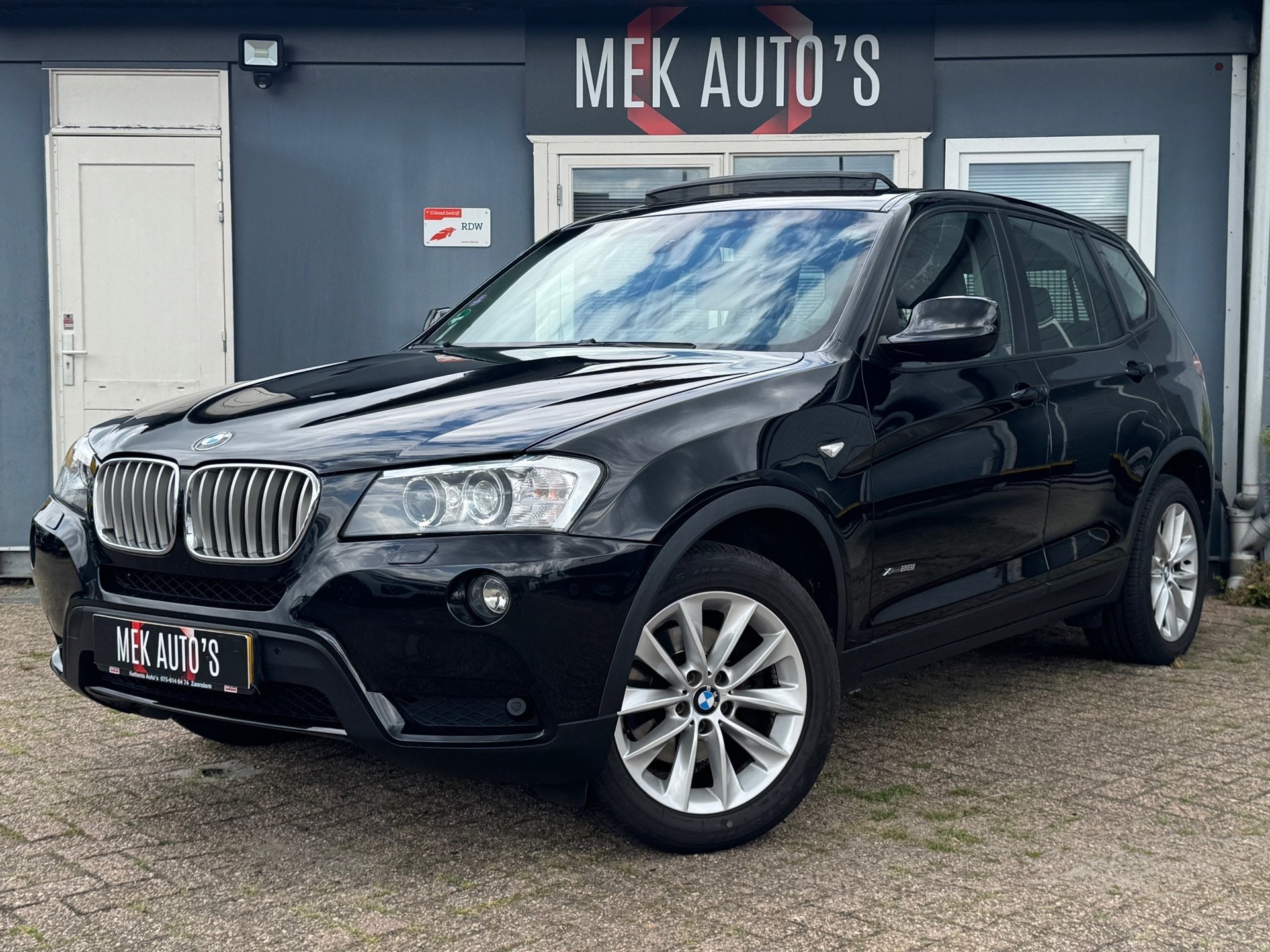BMW X3 XDrive28i |Pano|Cruise|Carplay|Camera|Dealer|Trekhaak, Auto's, Automaat, Stof, Gebruikt, Zwart
