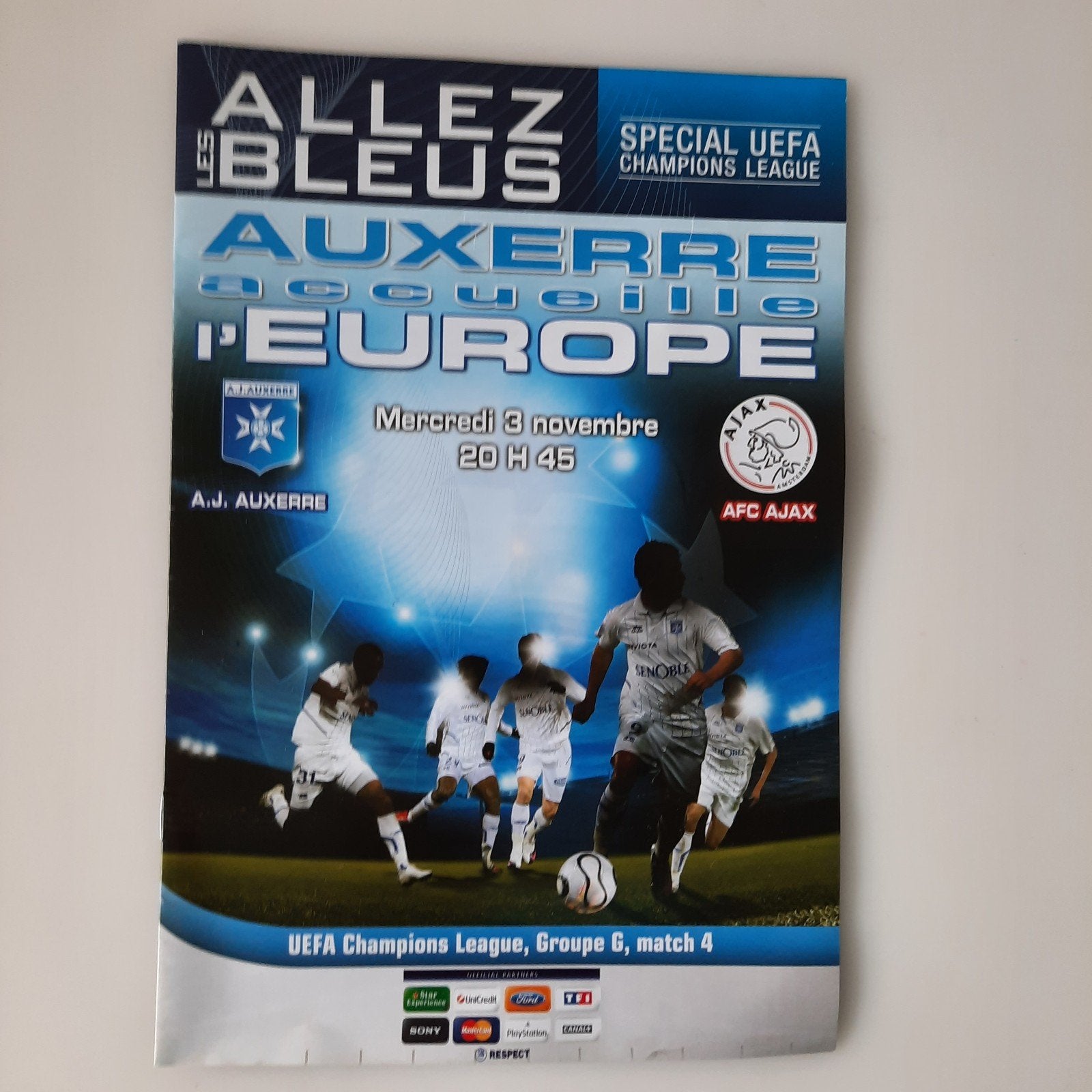 Ajax uitwedstrijd tegen Auxerre 03-11-2010 programma, Verzamelen, Ophalen of Verzenden, Zo goed als nieuw, Ajax, Boek of Tijdschrift