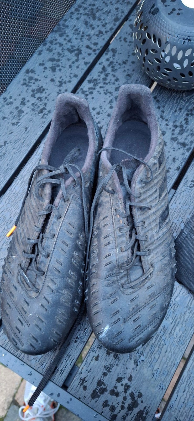 Adidas Predator voetbalschoenen maat 42 2/3, Ophalen of Verzenden, Gebruikt, Schoenen