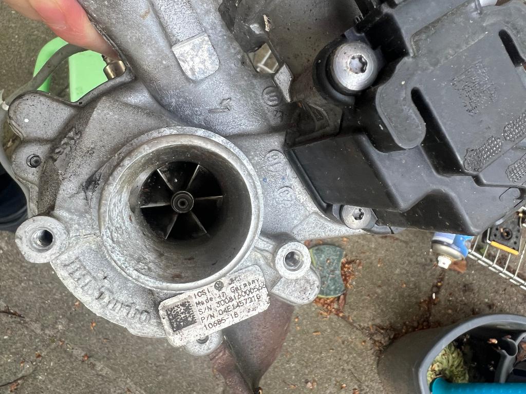 Defecte Volkswagen GTE mk7 Turbo, Ophalen of Verzenden, Gebruikt, Volkswagen