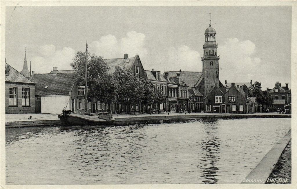 Lemmer, Het Dok - boot kerk - 1939 gelopen, Verzenden, 1920 tot 1940, Gelopen, Friesland