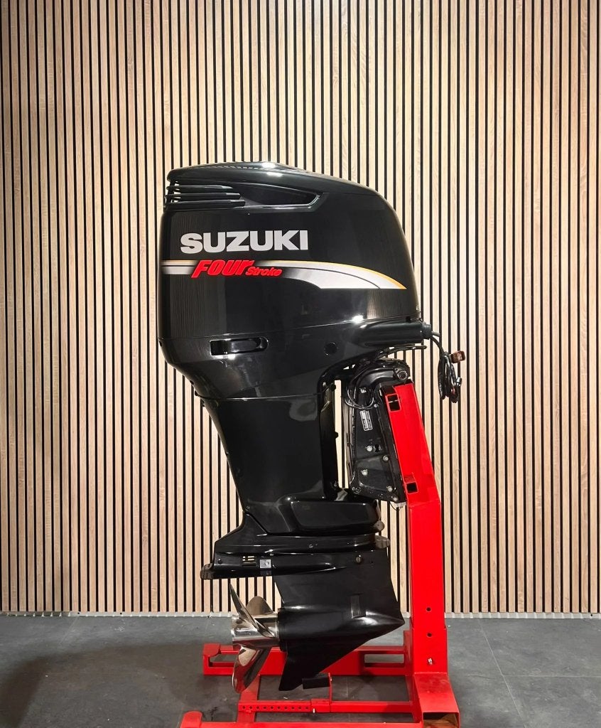 Suzuki DF300 V6 buitenboordmotor