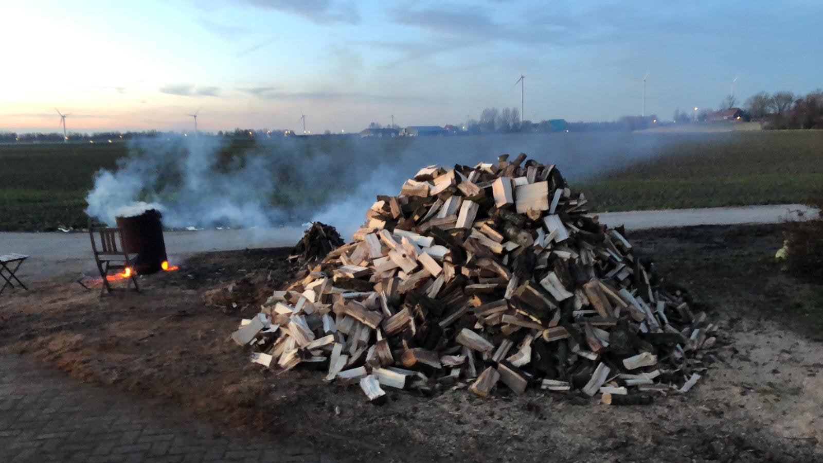 Haardhout, stookhout, brandhout, kachelhout, 6 m³ of meer, Ophalen of Verzenden, Elzenhout, Blokken