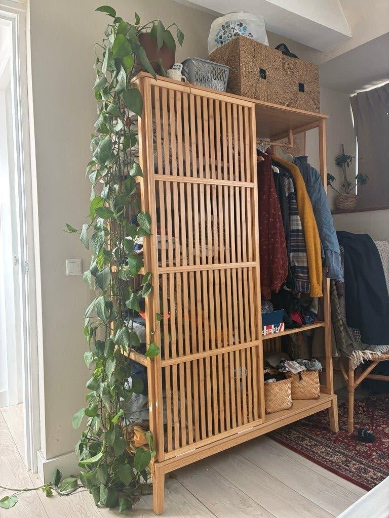 IKEA NORDKISA open kledingkast met schuifdeur bamboe 120x186, Ophalen, Met deur(en), Gebruikt, 100 tot 150 cm