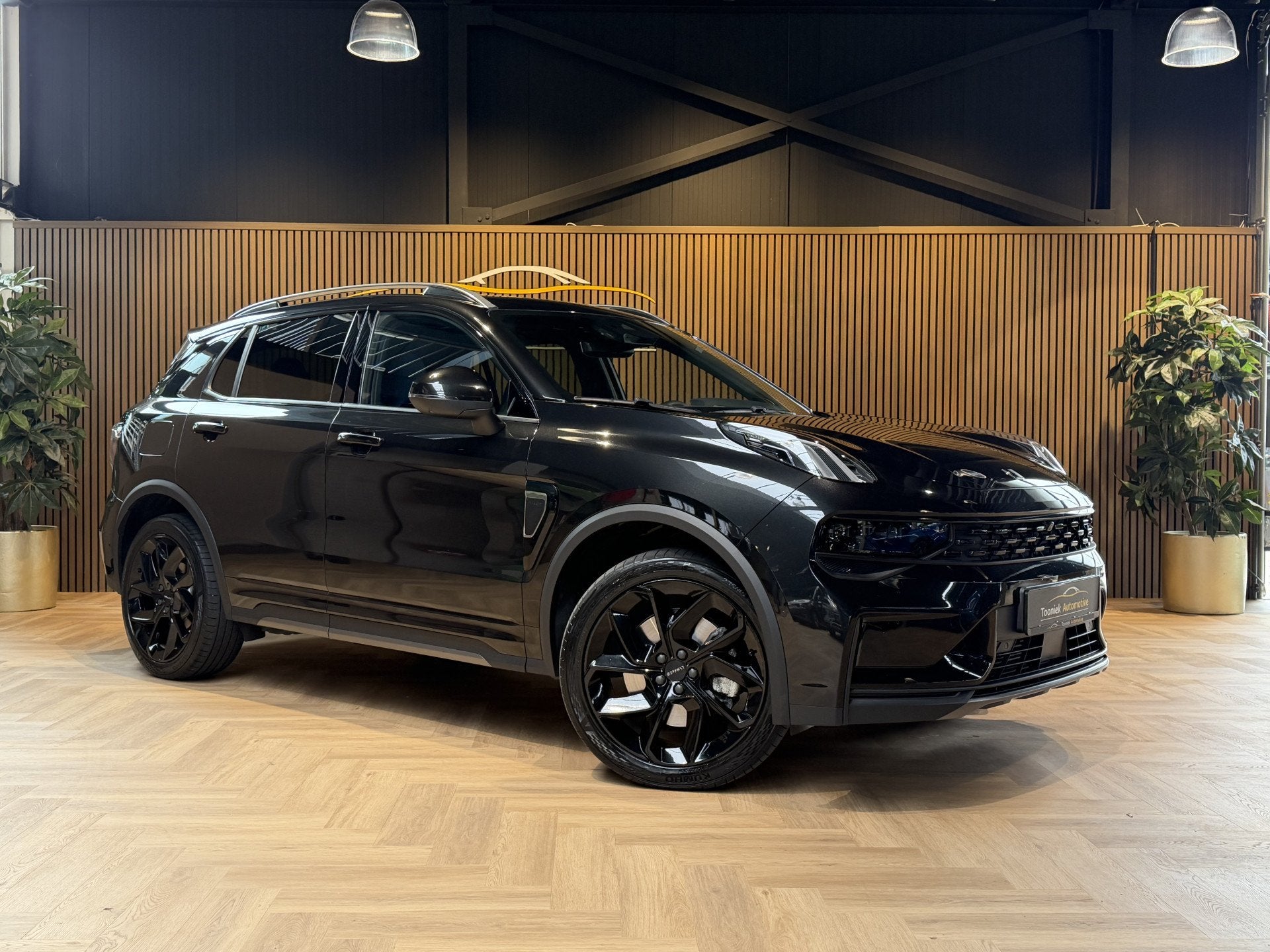 Lynk & Co 01 1.5 BLACK EDITION | FULL OPTIONS | NIEUW MODEL, Auto's, Zwart, Bedrijf, 1854 kg, Hybride Elektrisch/Benzine