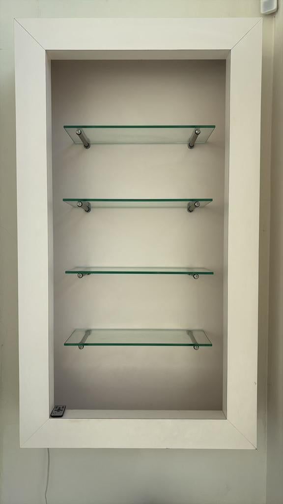 Kast met verlichting, Ophalen of Verzenden, Zo goed als nieuw